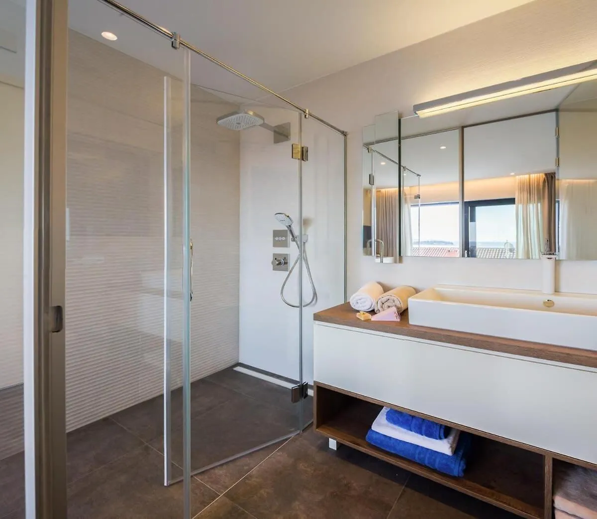Magnificent Deluxe Villa With Jacuzzi And Steam Room Trogir 0*,  Croatia